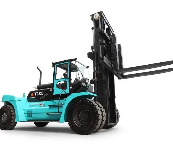 30 Ton Diesel Forklift UAE